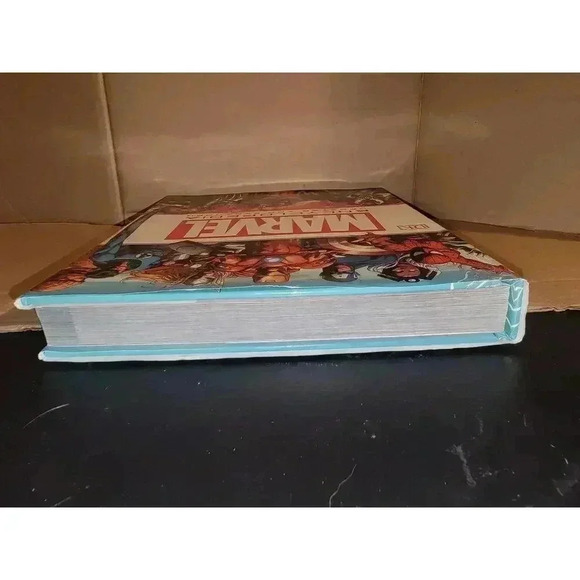 Marvel Encyclopedia: The Definitive Guide to the Characters - Picture 6 of 7